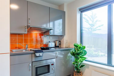 1 bed studio, Matilda Street, Heeley, Sheffield, S14TP - Image 2